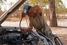 Lichtmaschinenreparatur auf afrikanisch